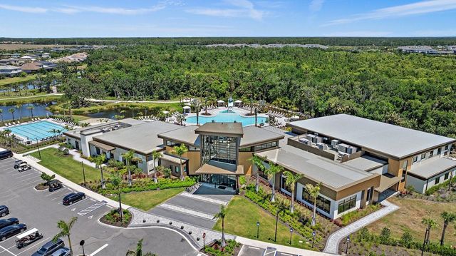 9085 LUNA LANE, Sarasota, FL 34241