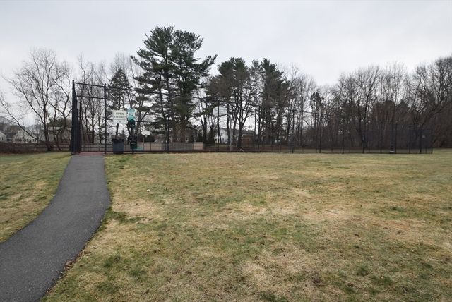 13 Walker Rd 12, North Andover, MA 01845