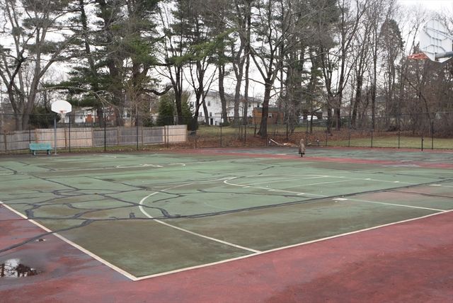 13 Walker Rd 12, North Andover, MA 01845