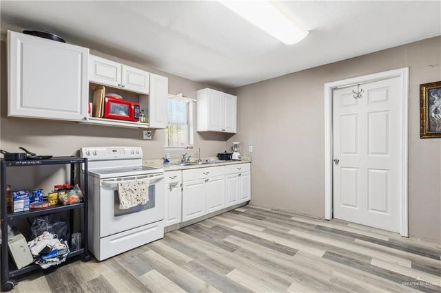 8224 Muse Drive, Edinburg, TX 78542