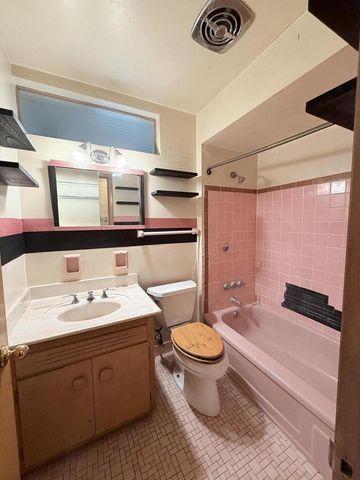 8261 W Daphne STREET, Milwaukee, WI 53223