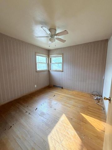 8261 W Daphne STREET, Milwaukee, WI 53223