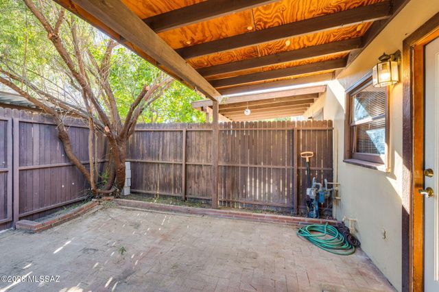 3017 N Sparkman Boulevard, Tucson, AZ 85716