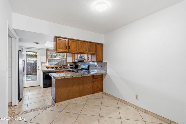 3017 N Sparkman Boulevard, Tucson, AZ 85716
