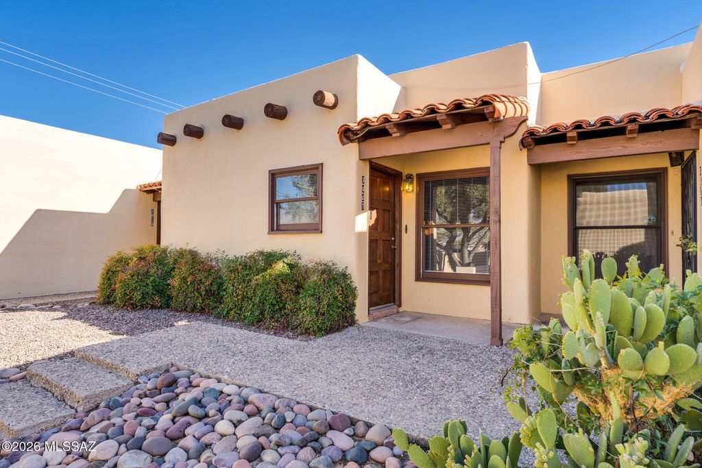 3017 N Sparkman Boulevard, Tucson, AZ 85716