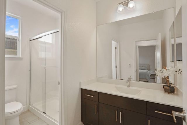 17234 Hidden Pond, Lathrop, CA 95330