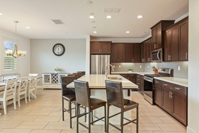 17234 Hidden Pond, Lathrop, CA 95330