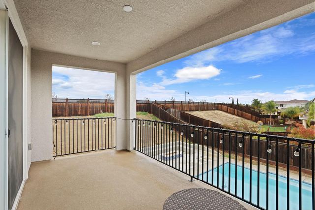 17234 Hidden Pond, Lathrop, CA 95330