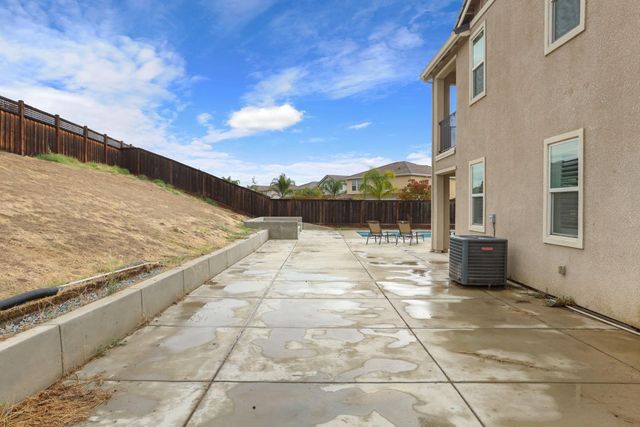 17234 Hidden Pond, Lathrop, CA 95330