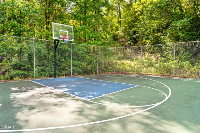 2616 Sunset Circle, Sevierville, TN 37876