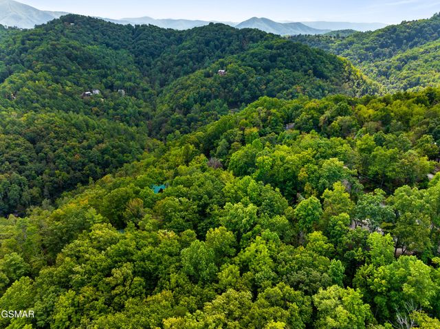 2616 Sunset Circle, Sevierville, TN 37876