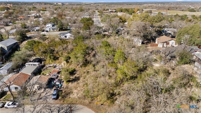 595 Dittlinger Street, New Braunfels, TX 78130