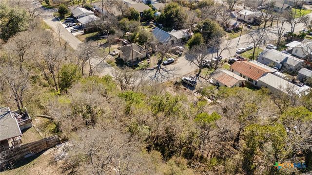 595 Dittlinger Street, New Braunfels, TX 78130