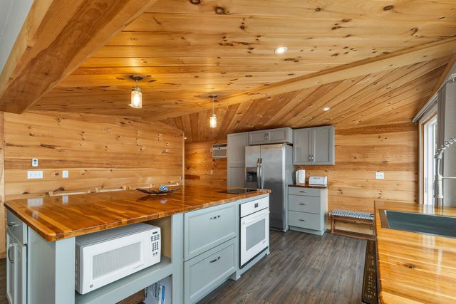 591 Weirs Blvd Unit 104, Laconia, NH 03246