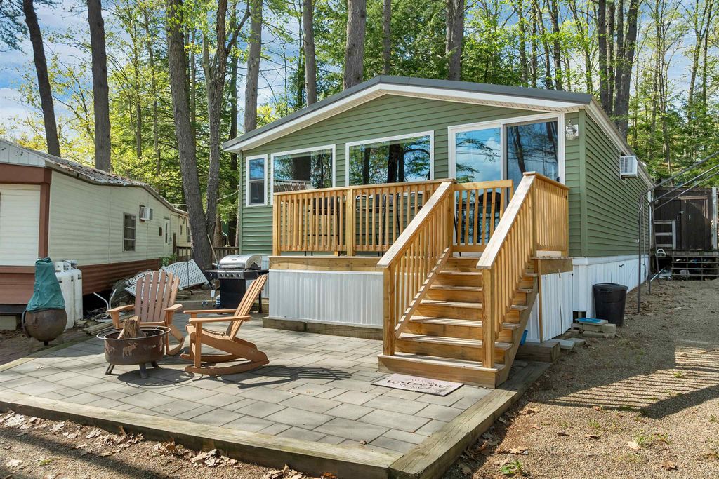 591 Weirs Blvd Unit 104, Laconia, NH 03246