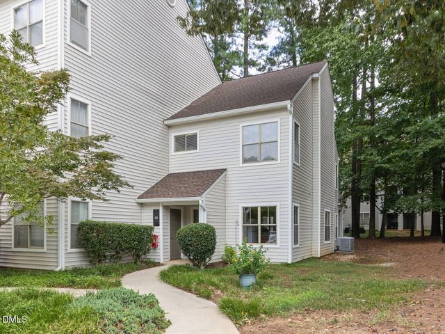 6010 Winterpointe Lane 101, Raleigh, NC 27606