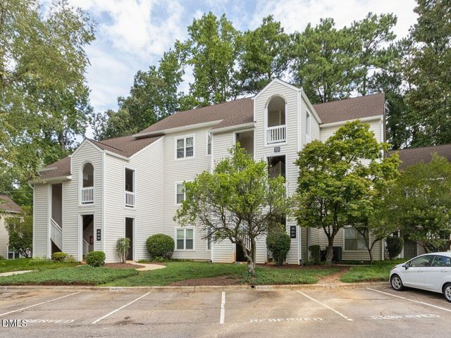6010 Winterpointe Lane 101, Raleigh, NC 27606
