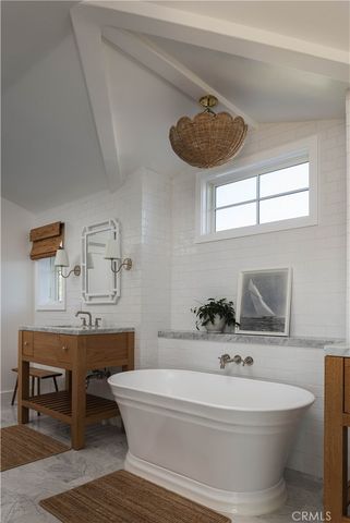 156 Chiquita, Laguna Beach, CA 92651
