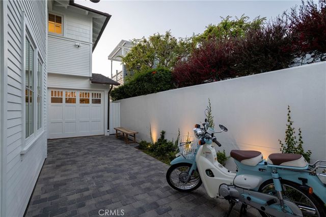 156 Chiquita, Laguna Beach, CA 92651