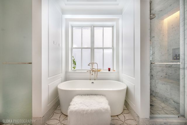 1942 N Sedgwick Street PH, Chicago, IL 60614