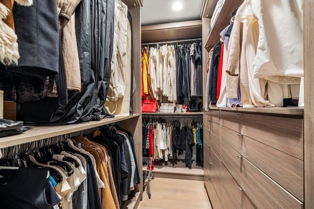 1942 N Sedgwick Street PH, Chicago, IL 60614