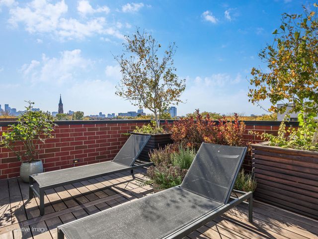 1942 N Sedgwick Street PH, Chicago, IL 60614