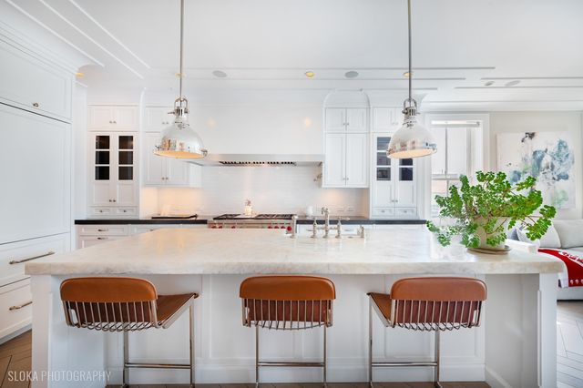 1942 N Sedgwick Street PH, Chicago, IL 60614