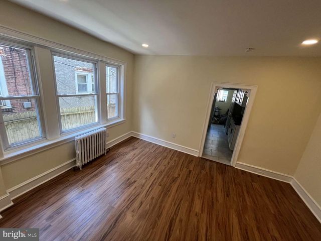 437 W ROOSEVELT BLVD, Philadelphia, PA 19120