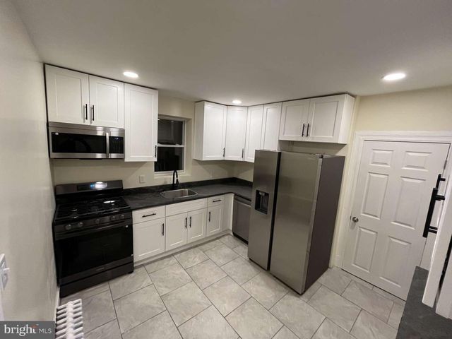 437 W ROOSEVELT BLVD, Philadelphia, PA 19120