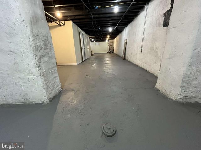 437 W ROOSEVELT BLVD, Philadelphia, PA 19120