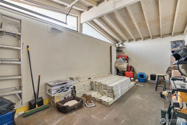 8102 Oakridge Drive SW, Lakewood, WA 98498