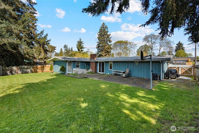 8102 Oakridge Drive SW, Lakewood, WA 98498