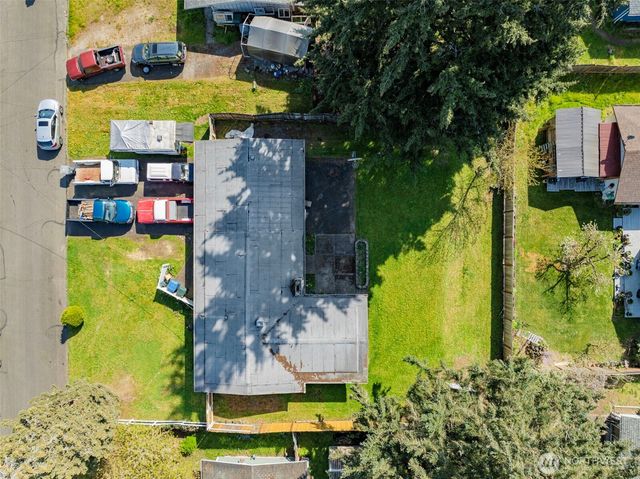 8102 Oakridge Drive SW, Lakewood, WA 98498