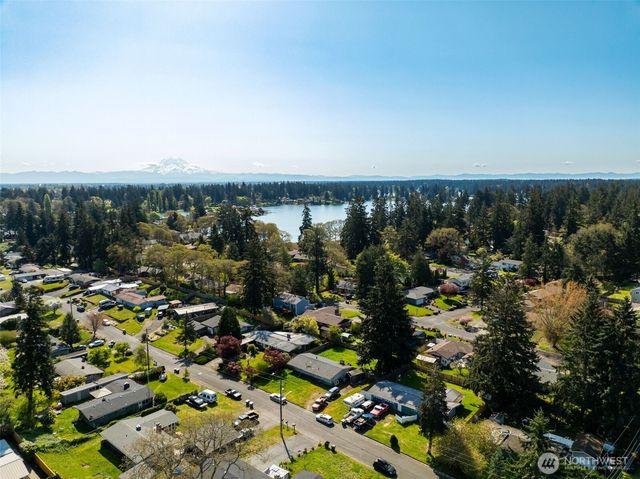 8102 Oakridge Drive SW, Lakewood, WA 98498