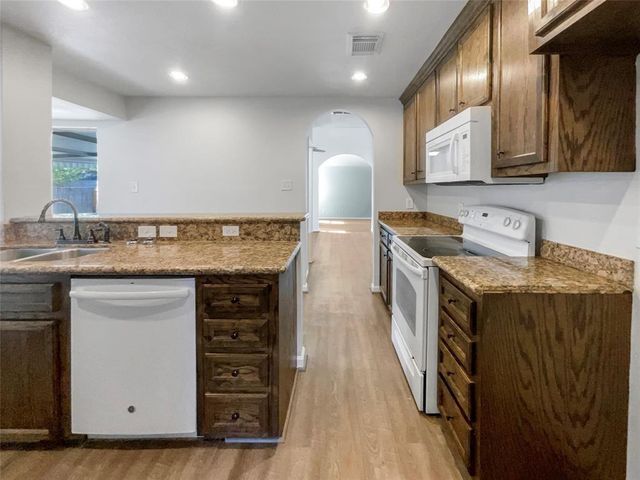 16126 Spinnaker Drive, Crosby, TX 77532