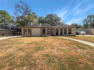 16126 Spinnaker Drive, Crosby, TX 77532