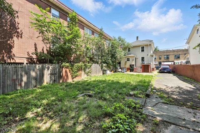 885 Stuyvesant Ave, Irvington Twp., NJ 07111