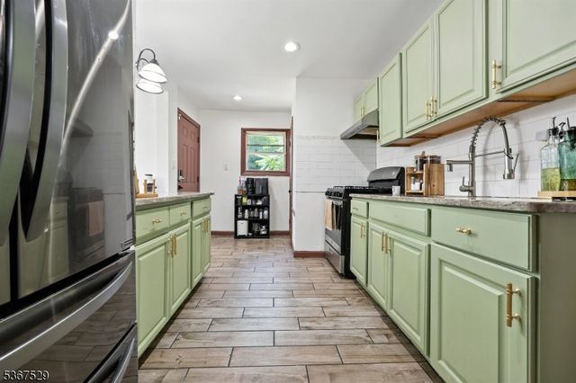885 Stuyvesant Ave, Irvington Twp., NJ 07111