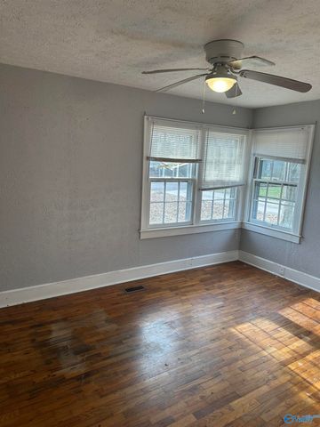 405 Burch Street, Hartselle, AL 35640