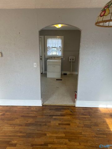 405 Burch Street, Hartselle, AL 35640