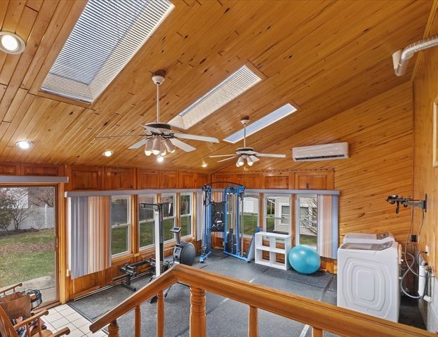 12 Middlesex Ave, Worcester, MA 01604