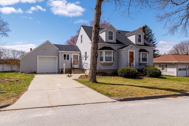 12 Middlesex Ave, Worcester, MA 01604