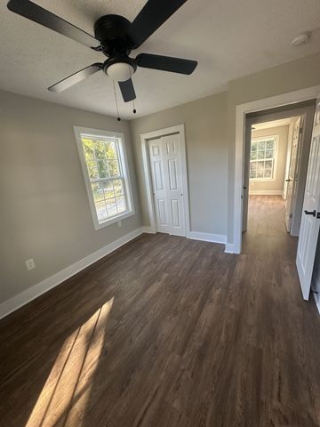 509 Brakefield St, Cowan, TN 37318