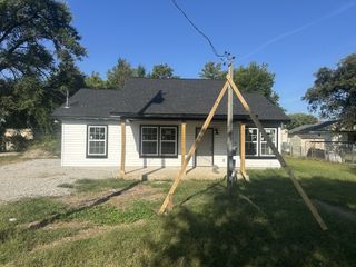 509 Brakefield St, Cowan, TN 37318