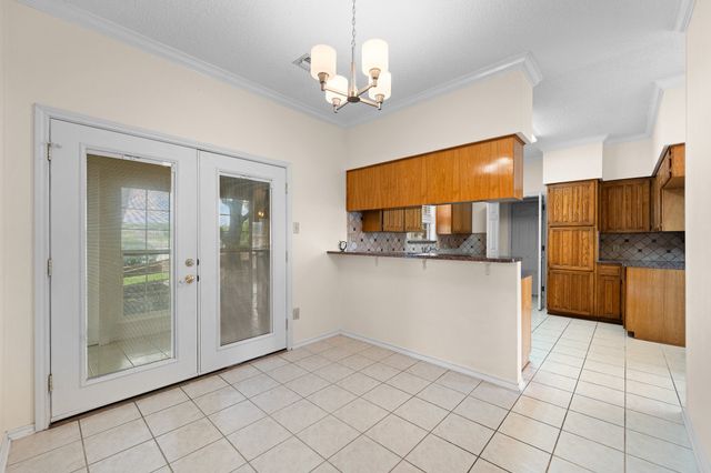 5956 River Bend Drive, Benbrook, TX 76132