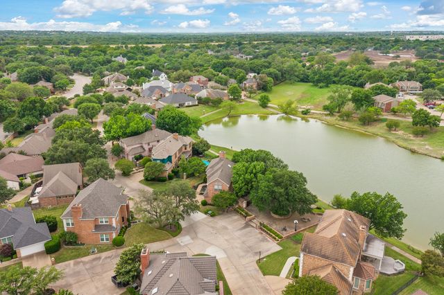 5956 River Bend Drive, Benbrook, TX 76132