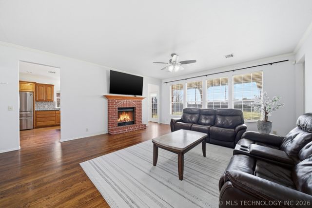 12016 S Date Avenue, Jenks, OK 74037