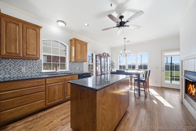 12016 S Date Avenue, Jenks, OK 74037