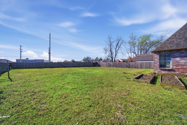 12016 S Date Avenue, Jenks, OK 74037