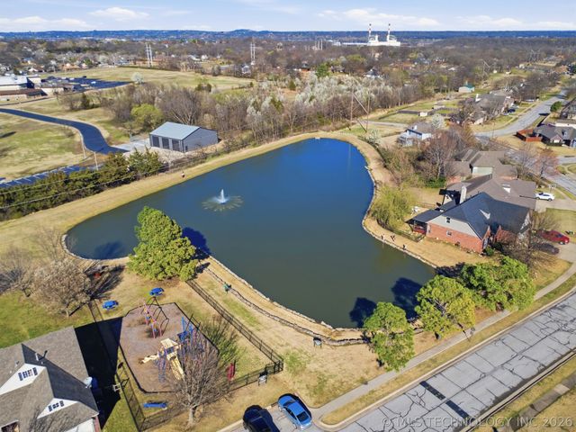 12016 S Date Avenue, Jenks, OK 74037